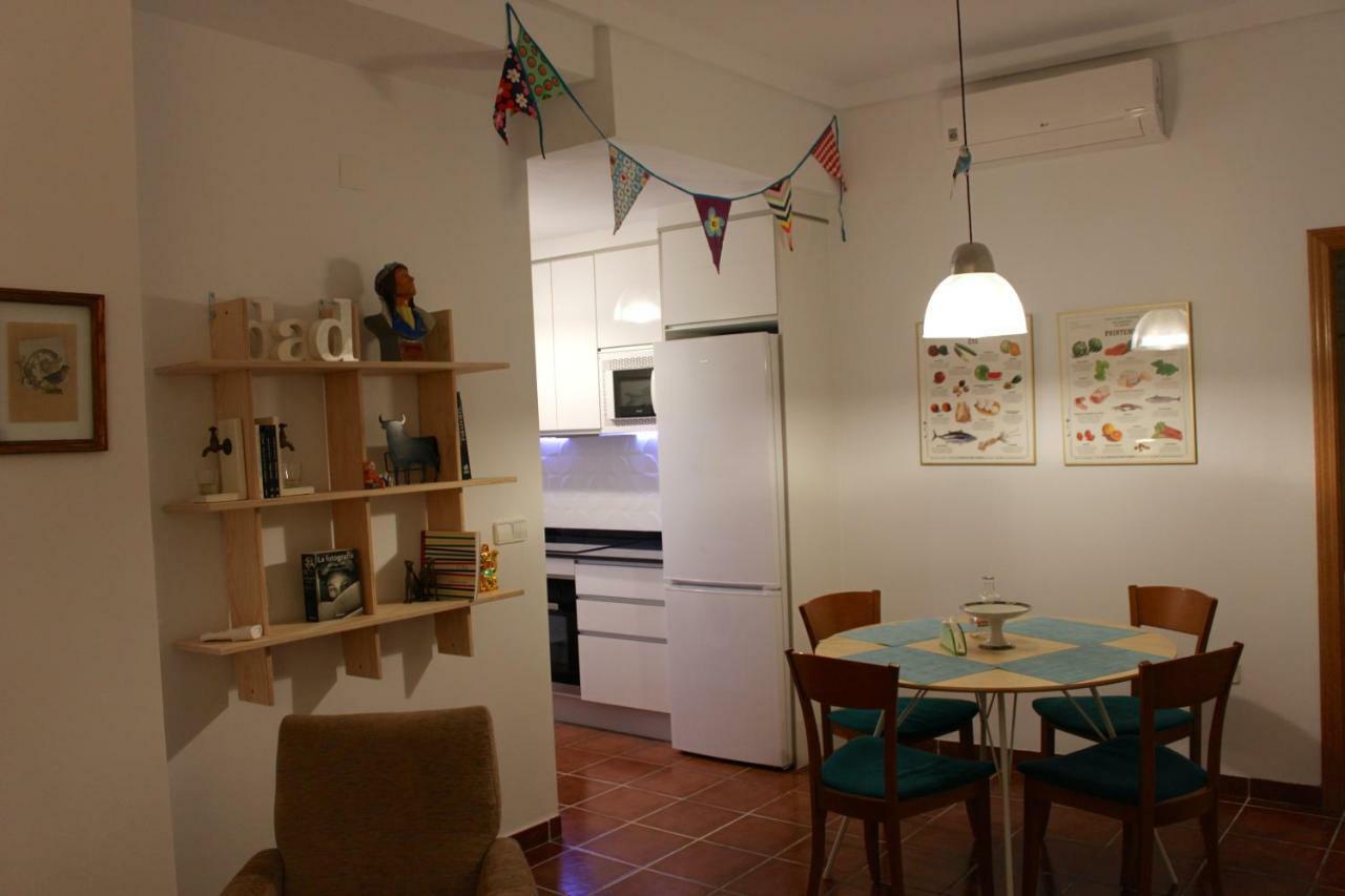 Cozy Apartment City Hall Аликанте Екстериор снимка