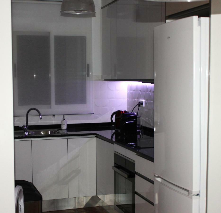 Cozy Apartment City Hall Аликанте Екстериор снимка
