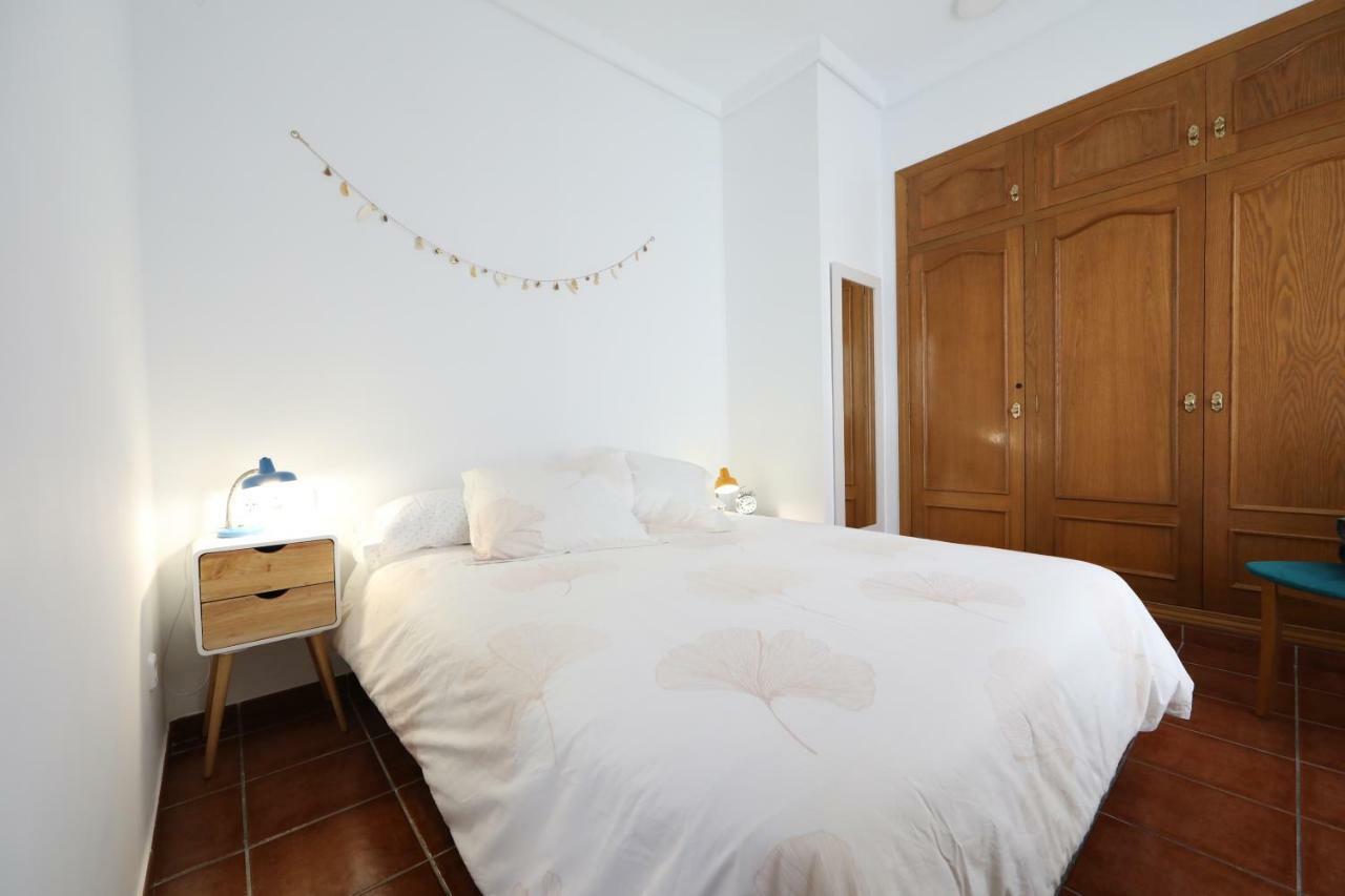 Cozy Apartment City Hall Аликанте Екстериор снимка