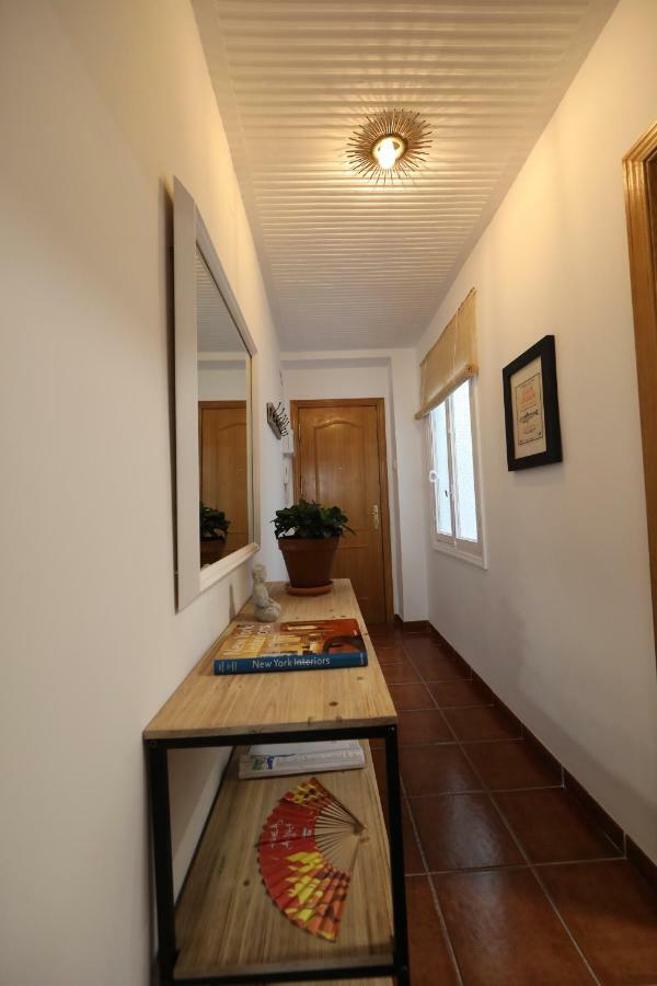 Cozy Apartment City Hall Аликанте Екстериор снимка