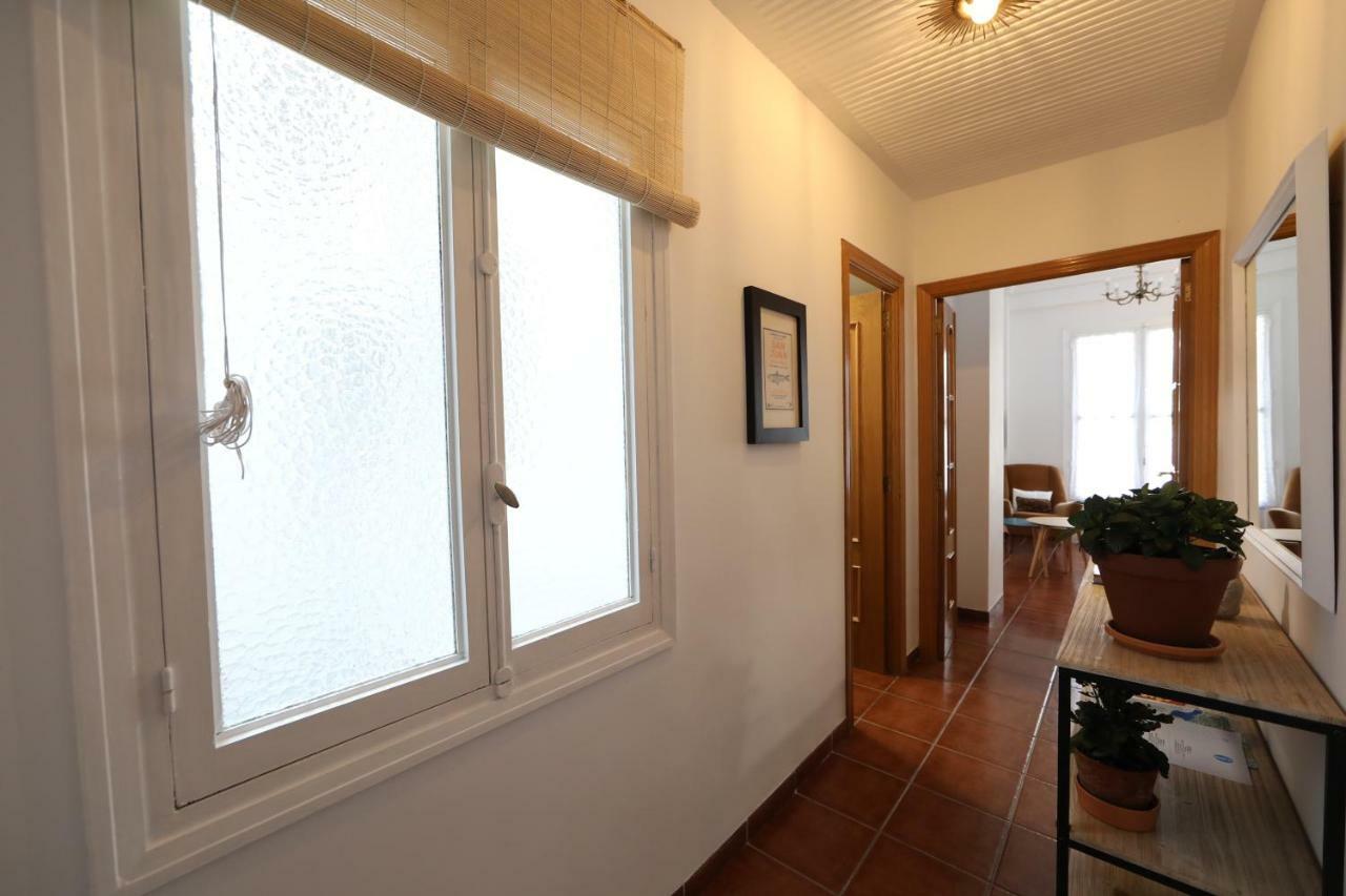 Cozy Apartment City Hall Аликанте Екстериор снимка